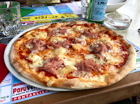 Pizza du Pizzeria La Bella à Pontarlier - n°17