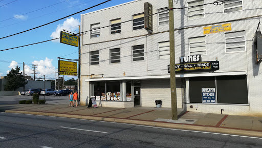 Book Store «Ukazoo Books», reviews and photos, 8641 Loch Raven Blvd, Towson, MD 21286, USA