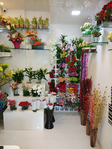 Ferns N Petals: Florist Shop in Kandivali West