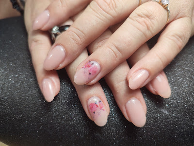 Le p'tit salon des ongles à Hénouville