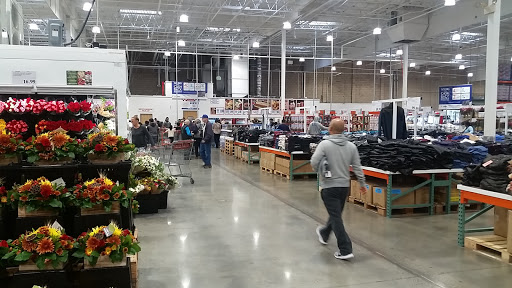 Warehouse store «Costco Wholesale», reviews and photos, 1000 N Rengstorff Ave, Mountain View, CA 94043, USA