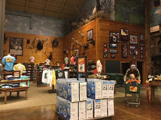Sporting Goods Store «Bass Pro Shops», reviews and photos, 11550 Lakeridge Pkwy, Ashland, VA 23005, USA