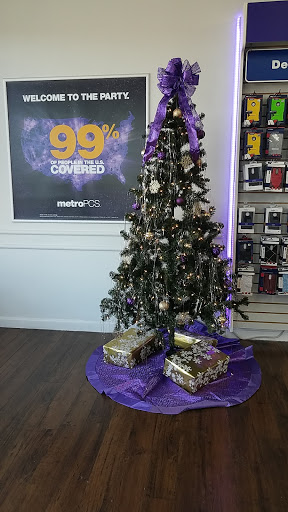Cell Phone Store «MetroPCS Authorized Dealer», reviews and photos, 671 Spartanburg Hwy, Hendersonville, NC 28792, USA