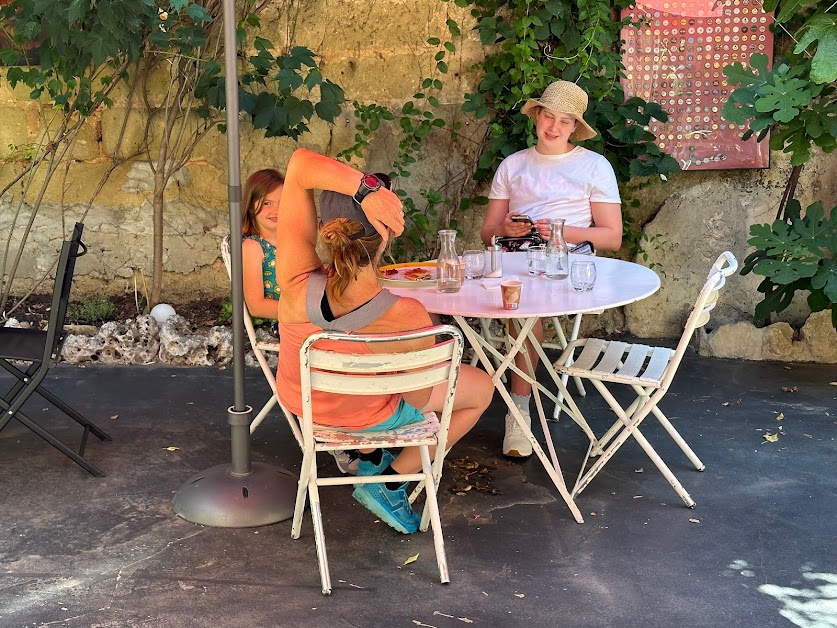 2Minutes café shop à Saint-Quentin-la-Poterie (Gard 30)