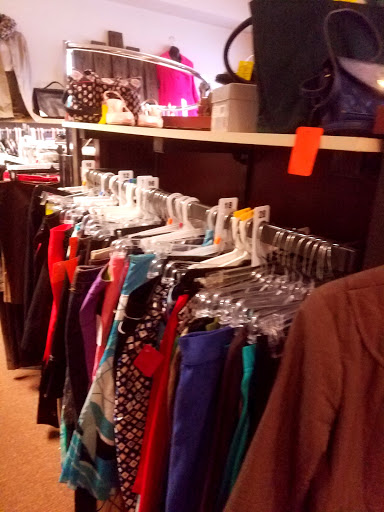 Consignment Shop «Brand Used Thrift And Consignment Shop», reviews and photos, 157 Dolson Ave, Middletown, NY 10940, USA