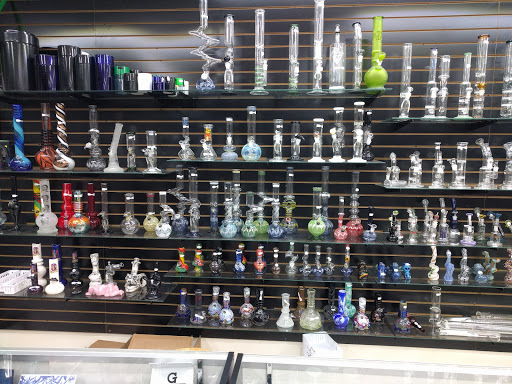 Tobacco Shop «Baytown Smoke Shop», reviews and photos, 3620 Garth Rd, Baytown, TX 77521, USA