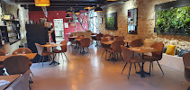 Atmosphère du Restaurant français Le Vauban à Capestang - n°6