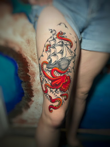 Explore guns and roses tattoo ideas, creative tattoo ideas in Cape Coral, available at South of Heaven Tattoo