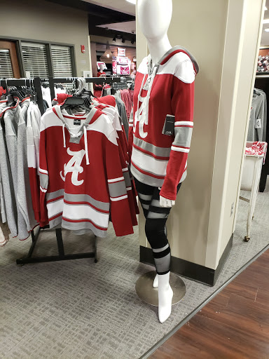 Book Store «University of Alabama Supply Store», reviews and photos, 751 Campus Dr W, Tuscaloosa, AL 35401, USA