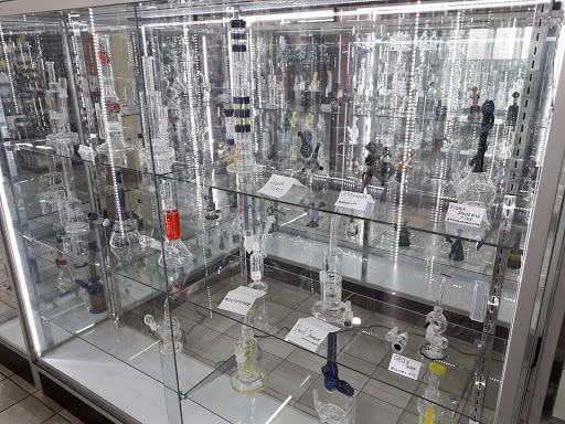 Tobacco Shop «Blue Moon Smoke Shop», reviews and photos, 470 Commonwealth Avenue, Boston, MA 02215, USA