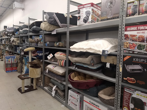 Home Goods Store «Tuesday Morning», reviews and photos, 23314 Farmington Rd, Farmington, MI 48336, USA