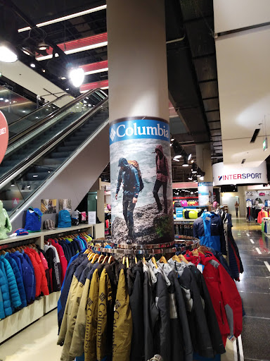 Columbia Sportswear Outlet Store - Factory Airport