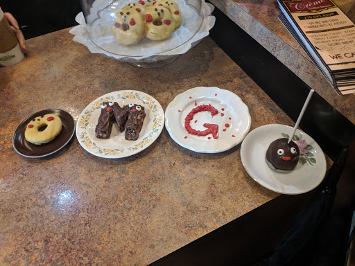 Coffee Shop «The Creme Coffee House», reviews and photos, 109 E 2nd St, Owensboro, KY 42303, USA