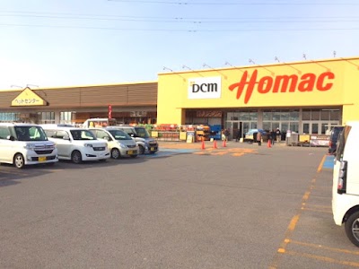 ペットランド石川店 DCM石川店内