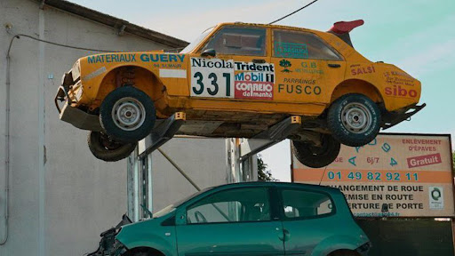 Photo 5 - M.k Automobile