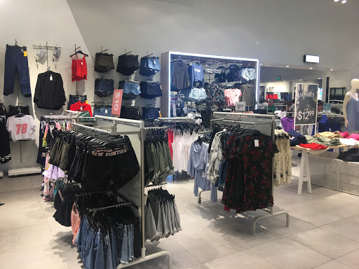 Clothing Store «H&M», reviews and photos, 11401 NW 12th St, Miami, FL 33172, USA