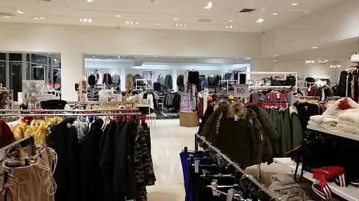 Clothing Store «Forever 21», reviews and photos, 757 Spectrum Center Dr, Irvine, CA 92618, USA