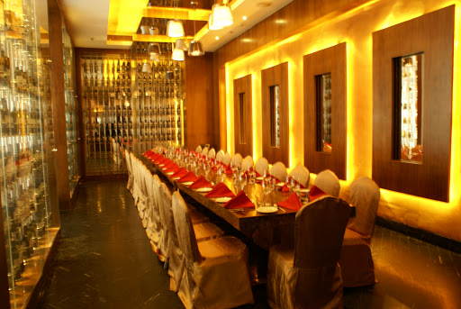 Milano Restaurant & Bar, 269 Kofo Abayomi Rd, Victoria Island, Lagos, Nigeria, Breakfast Restaurant, state Ogun