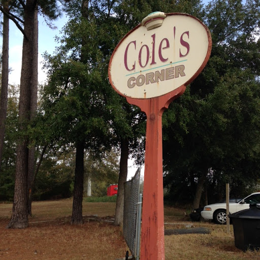 Cole's Service Center en Vancleave