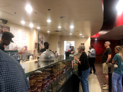 Ice Cream Shop «Cold Stone Creamery», reviews and photos, 2200 Crystal Dr D, Arlington, VA 22202, USA