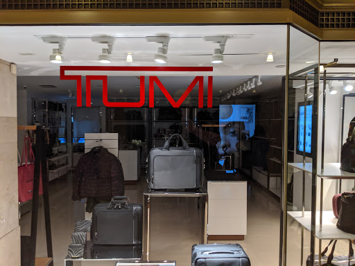 TUMI Store - Grand Central image 10
