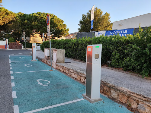 Borne de recharge de véhicules électriques Ville d'Hyères Charging Station Hyères