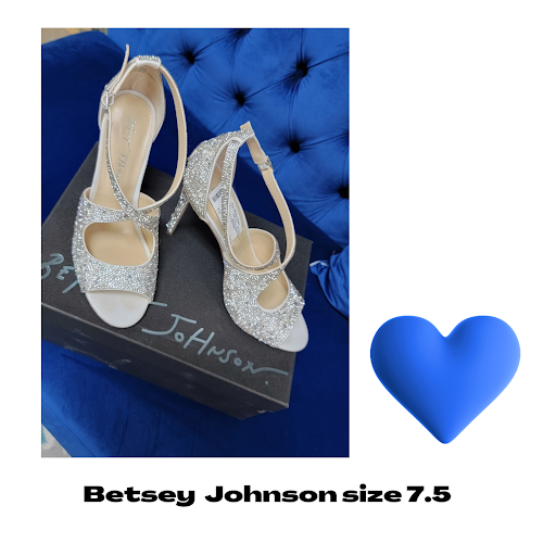 Consignment Shop «The White Pear Formal Consignment Boutique», reviews and photos, 1128 W Market St, Pottsville, PA 17901, USA