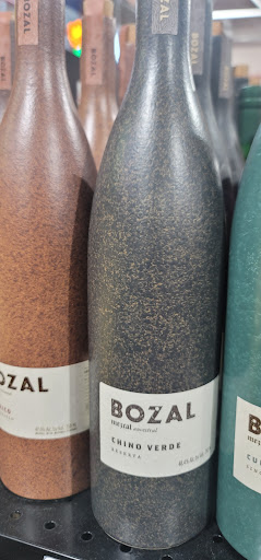 Liquor Store «Grand & Western Armanetti Fine Wines & Liquors», reviews and photos, 515 N Western Ave, Chicago, IL 60612, USA