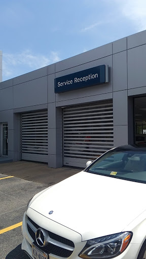 Mercedes Benz Dealer «Mercedes-Benz of Alexandria», reviews and photos, 200 S Pickett St, Alexandria, VA 22304, USA