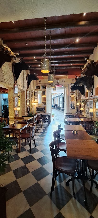 Taverne bel mont seville - 41003 Seville, Spain