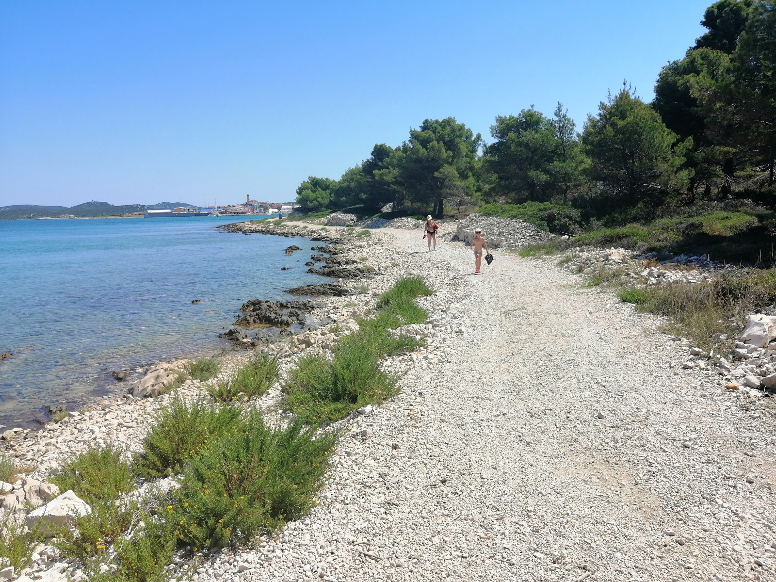 Fotografie cu Kolentum beach - locul popular printre cunoscătorii de relaxare