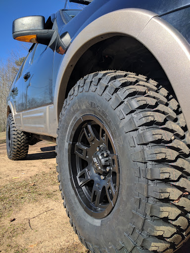 Tire Shop «North Hall Tire & Wheel», reviews and photos, 2816 Cleveland Hwy, Gainesville, GA 30506, USA