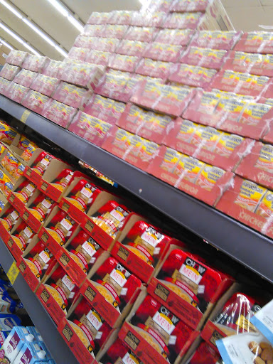 Grocery Store «Grocery Outlet Bargain Market», reviews and photos, 1060 N Wilson Way, Stockton, CA 95205, USA