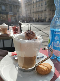 Cappuccino du Restaurant Café Le Quartier Général à Paris - n°5