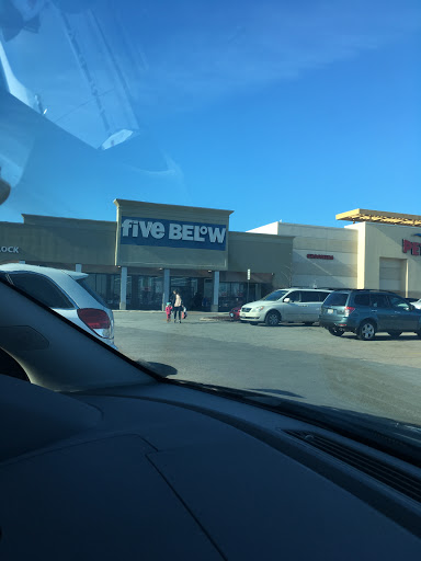 Variety Store «Five Below», reviews and photos, 30 Countryside Plaza, Countryside, IL 60525, USA