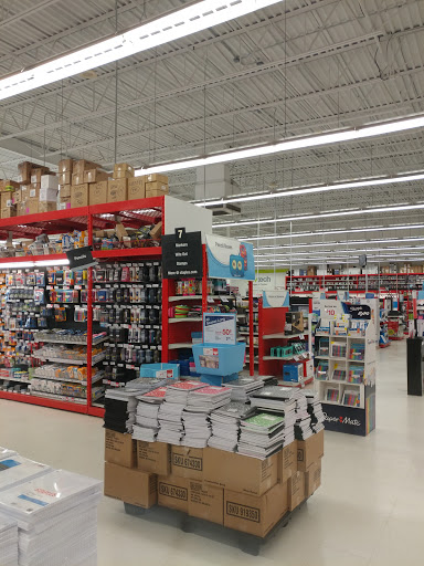 Office Supply Store «Staples», reviews and photos, 601 Troy Schenectady Rd, Latham, NY 12110, USA