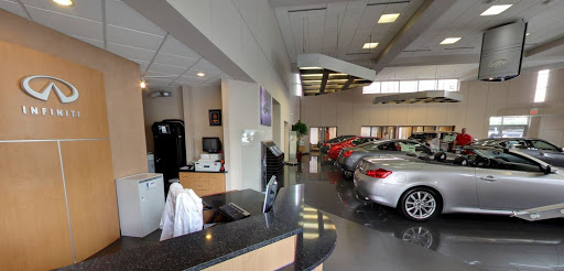 Infiniti Dealer «Plaza Infiniti», reviews and photos, 755 N New Ballas Rd, Creve Coeur, MO 63141, USA
