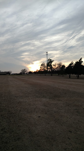 Golf Course «Broadmoore Golf Course», reviews and photos, 500 Willow Pine Dr, Moore, OK 73160, USA