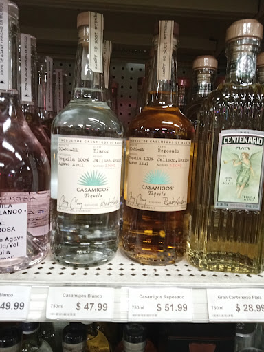 Liquor Store «Tower Landing Liquors», reviews and photos, 1155 S Tower Rd, Aurora, CO 80017, USA