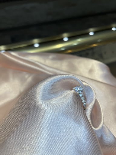 Jewelry Store «Dennis Jewelry», reviews and photos, 14701 San Pedro Ave, San Antonio, TX 78232, USA