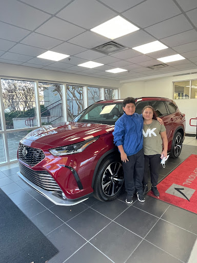 Car Dealer «Toyota of Newnan», reviews and photos, 2 Herring Rd, Newnan, GA 30265, USA