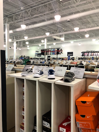 Shoe Store «DSW Designer Shoe Warehouse», reviews and photos, 801 W 15th St, Plano, TX 75075, USA