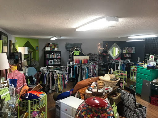 Thrift Store «Vault Raleigh», reviews and photos, 8480 Garvey Dr, Raleigh, NC 27616, USA