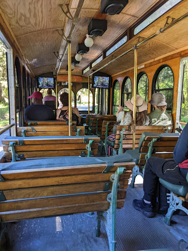 Grocery Store «Roche Harbor Grocery Store», reviews and photos, 248 Reuben Memorial Dr, Friday Harbor, WA 98250, USA
