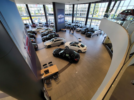 Mercedes Benz Dealer «Mercedes-Benz of Arcadia», reviews and photos, 101 N Santa Anita Ave, Arcadia, CA 91006, USA