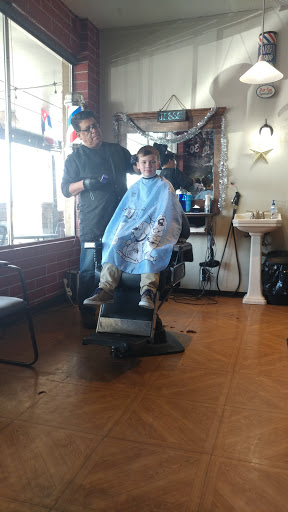 Barber Shop «Applewood Village Barbershop», reviews and photos, 2070 Youngfield St, Lakewood, CO 80215, USA