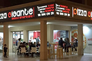 Restaurante - Pizza Gigante image