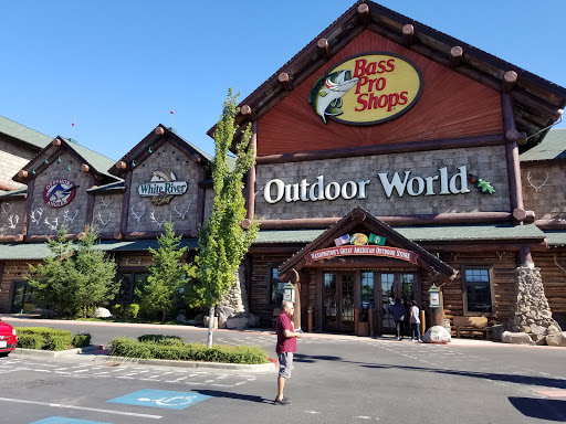 Sporting Goods Store «Bass Pro Shops», reviews and photos, 7905 S Hosmer St, Tacoma, WA 98408, USA