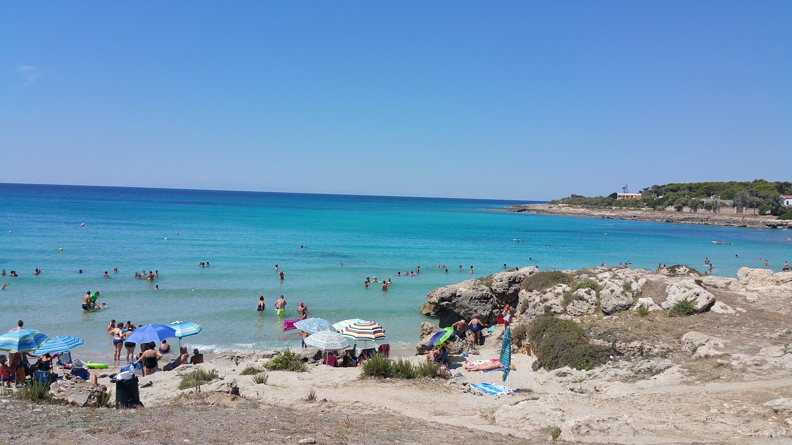 Spiaggia di Lido Silvana'in fotoğrafı kahverengi kum yüzey ile