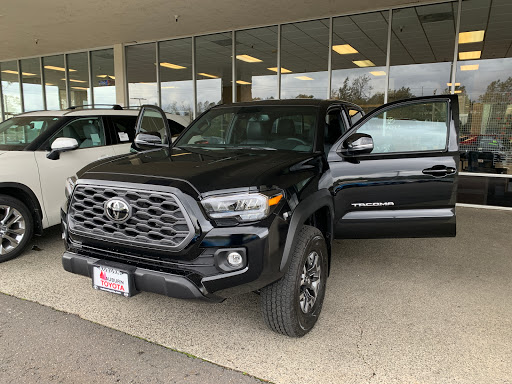 Toyota Dealer «Auburn Toyota», reviews and photos, 800 Nevada St, Auburn, CA 95603, USA
